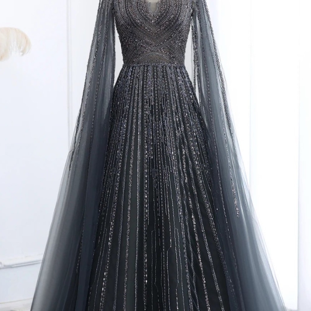Gray Pleated V-Neck Long Sleeve Gown for Prom